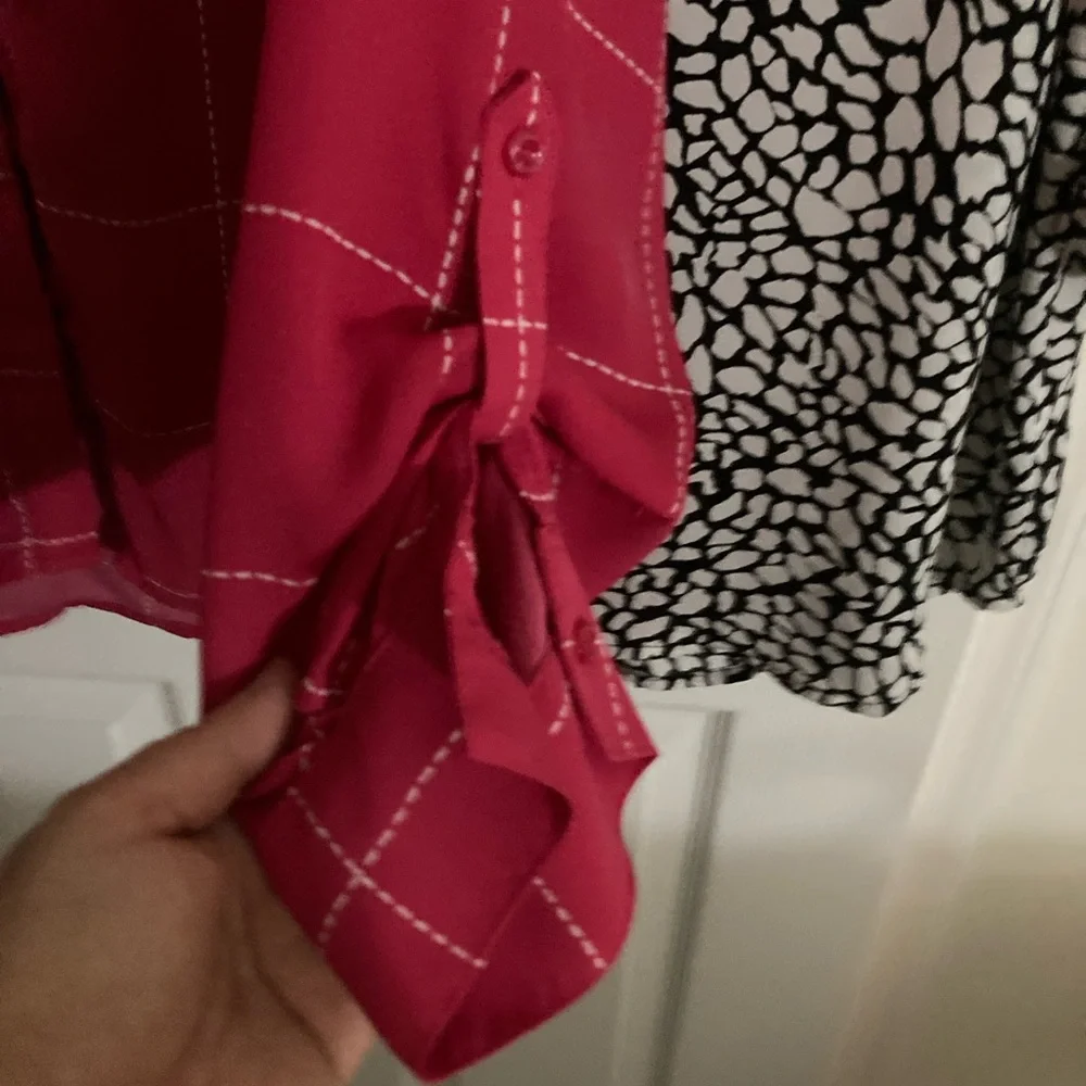 Apt. 9 Red 3/4 Sleeve Relaxed Blouse - Picture 5 of 7